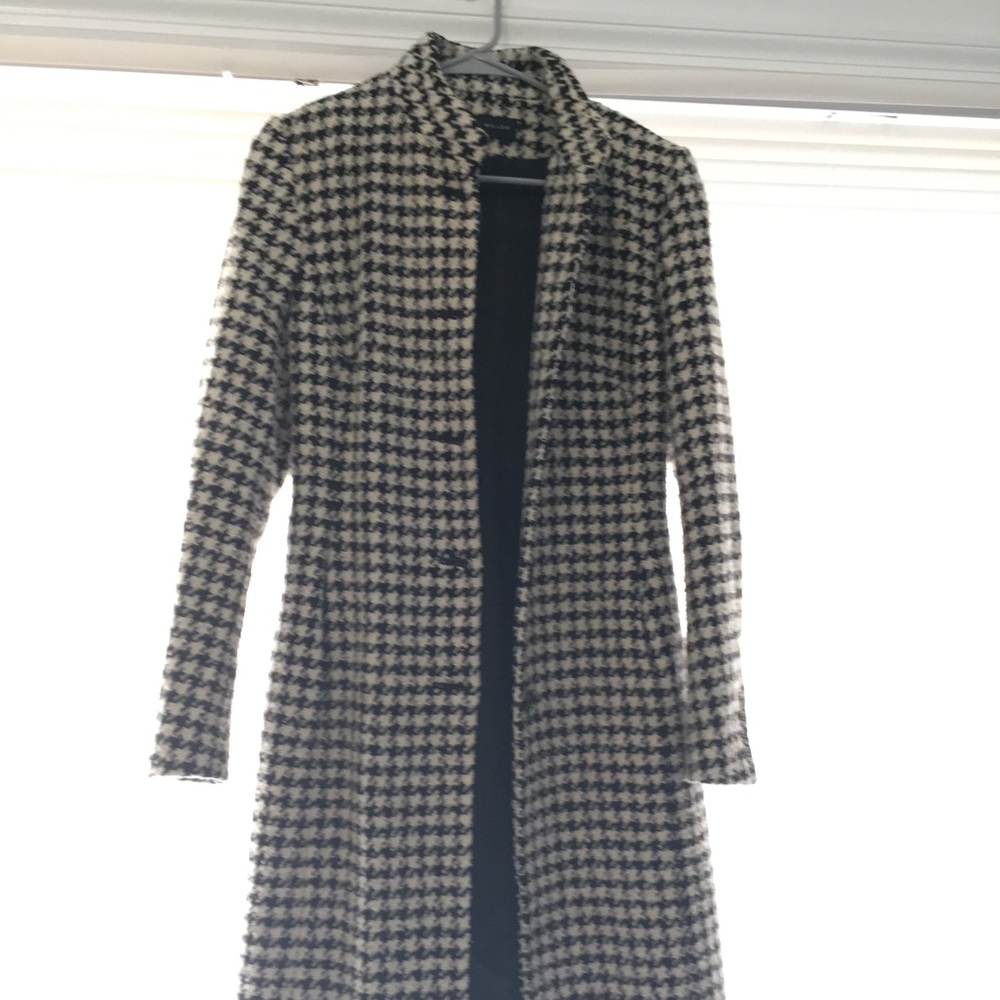 Karen Millen houndstooth coat